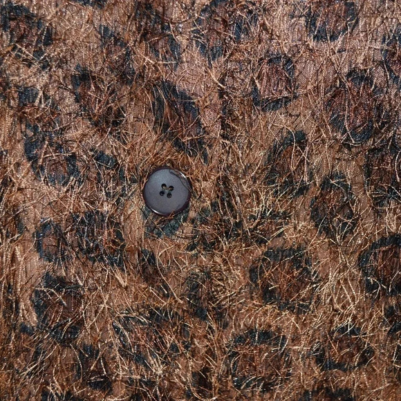 Town & Travel Button Down Top - Picture 3 of 6